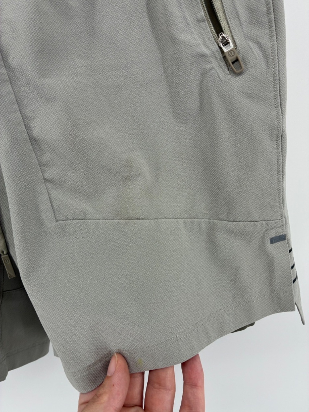 Lululemon Men’s Grey Athletic Shorts Athleisure Sporty - Picture 3 of 14
